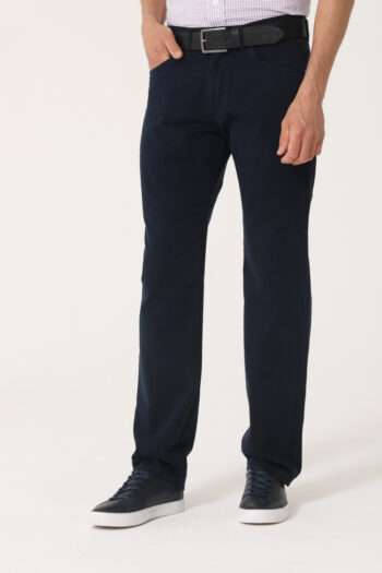 Pantalón corte jean regular fit de gabardina