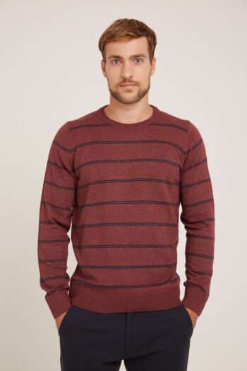 Sweater escote O con rayas horizontales de lana liviana