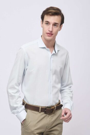 Camisa slim fit de lino