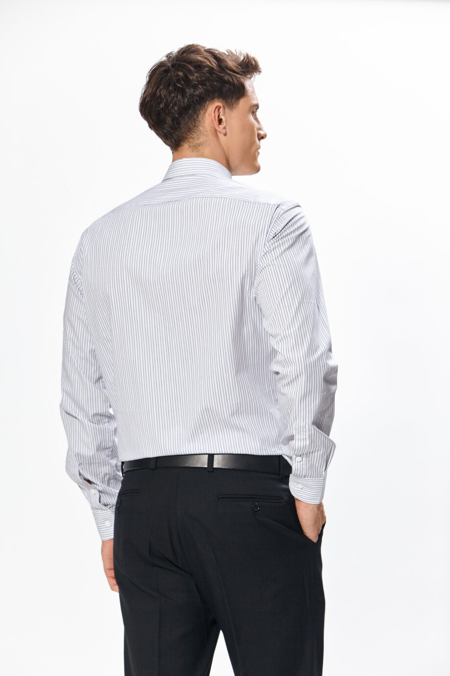 Camisa slim fit a rayas