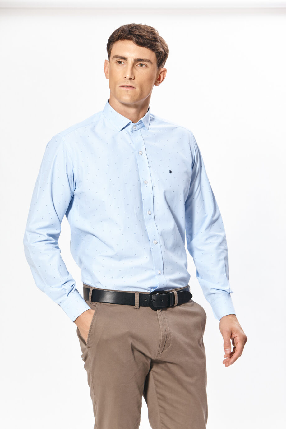 Camisa slim fit fantasía