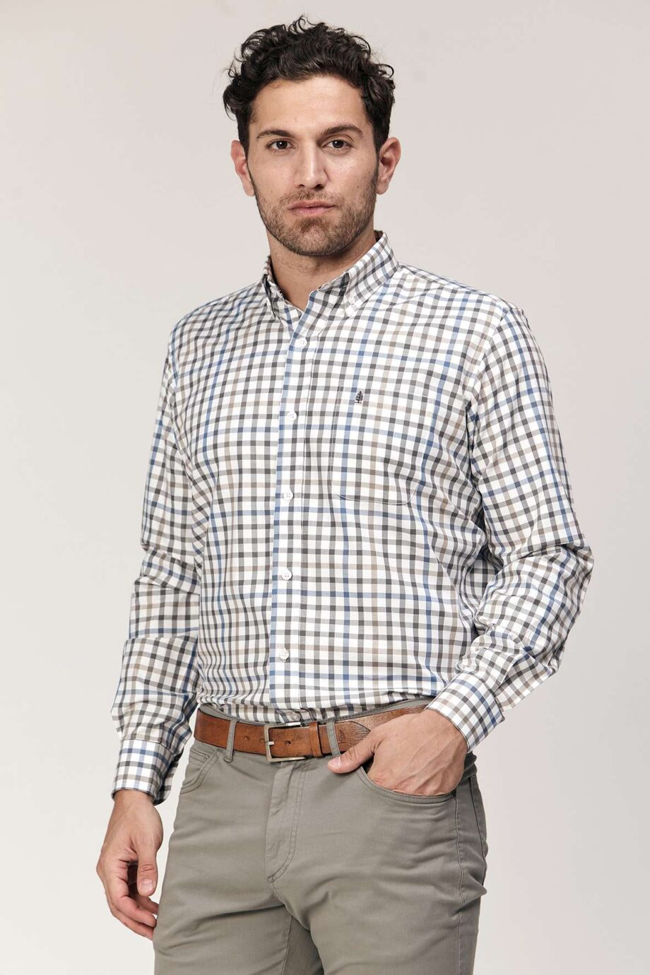 Camisa regular fit a cuadros