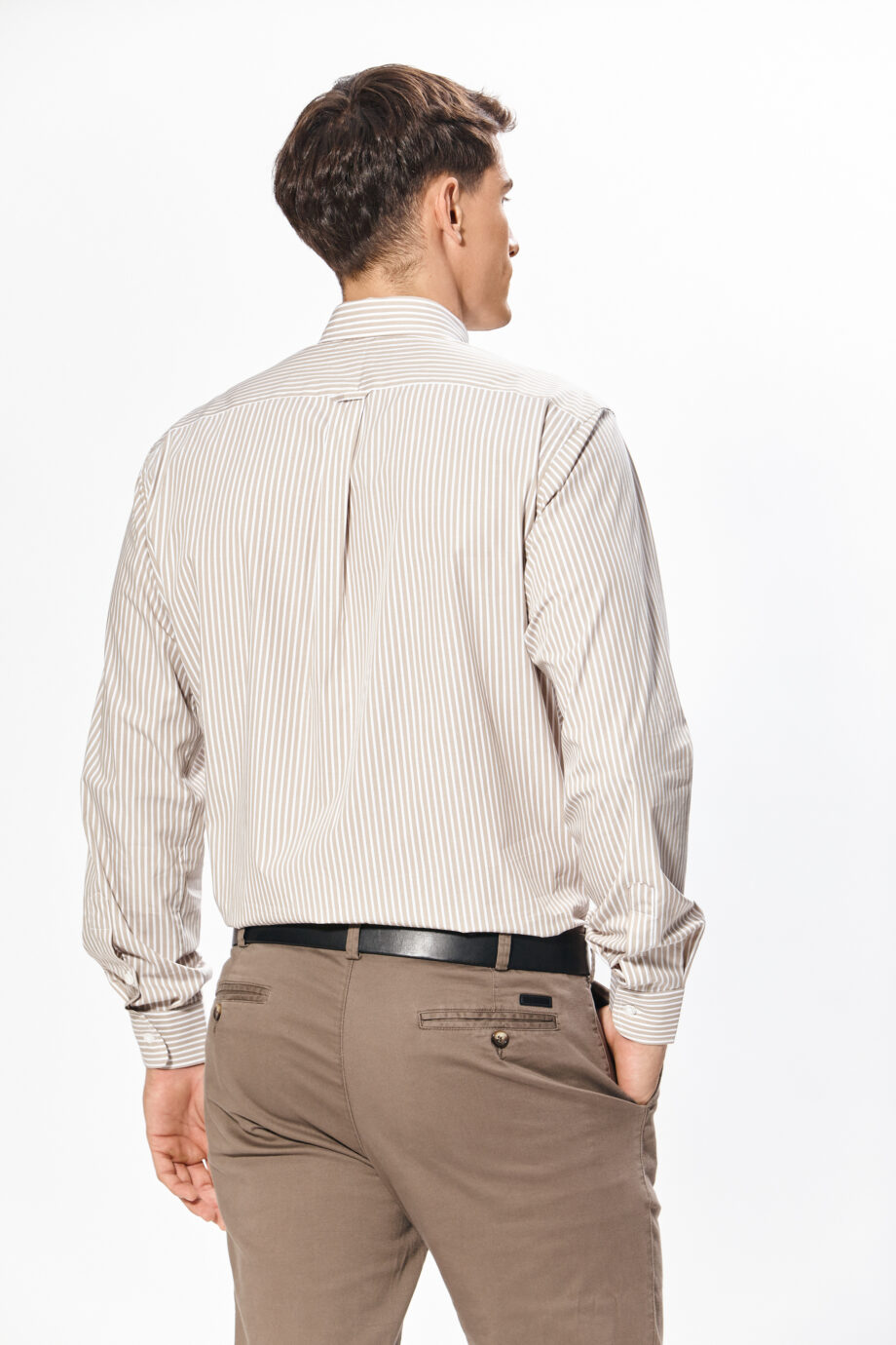 Camisa regular fit a rayas