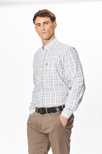 Camisa regular fit a cuadros