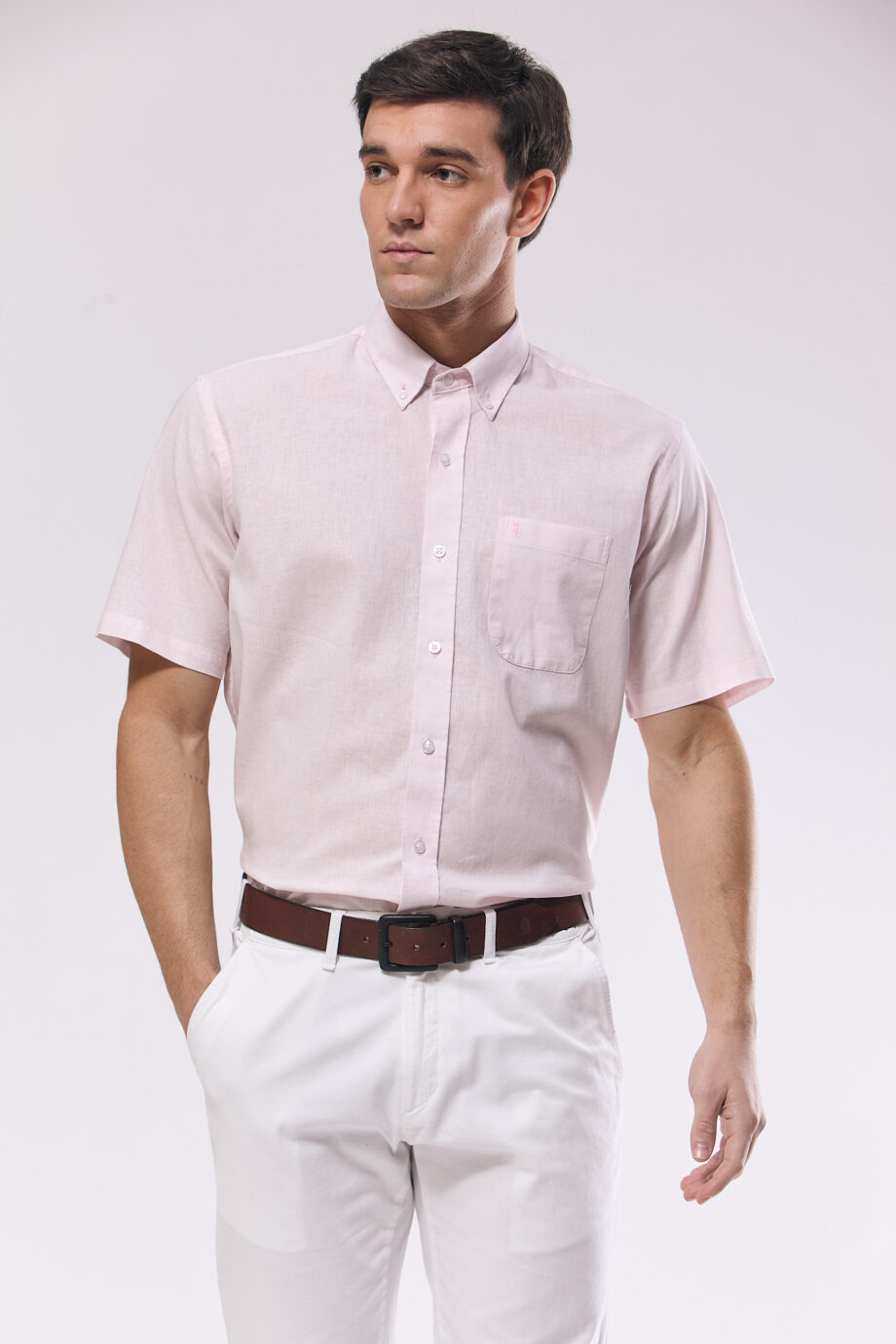 Camisa regular fit de lino