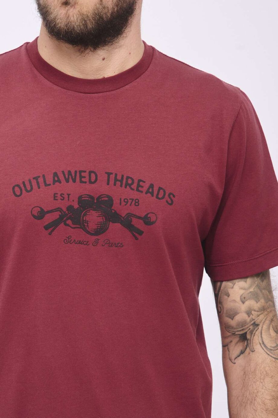 Remera de jersey outlawed threads